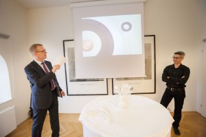 Dr. Fritz Panzer and Ronald Jaklitsch presenting the innovation a ballshaped loudspeaker at Augarten Vienna.